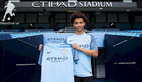 Sane nhận được lời khen từ Bruyne