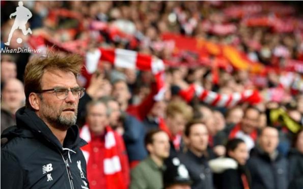 Klopp không muốn CĐV ăn mừng sớm