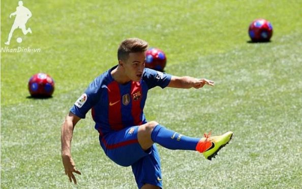 Digne suýt bị các đội bóng Anh “dụ dỗ”