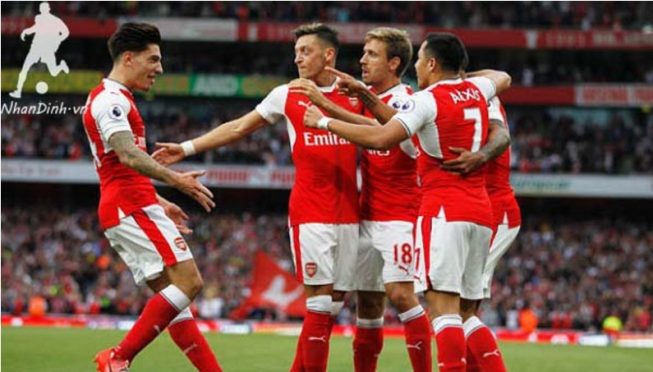 Arsenal phải rút kinh nghiệm sau mỗi trận đấu