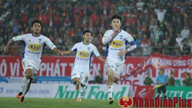 Thầy Park ưu ái quân bầu Đức: Con dao hai lưỡi!