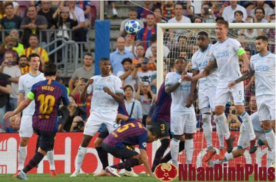 Barca hạ PSV với hat-trick của Messi, HLV Valverde nói gì?