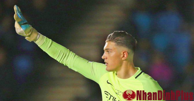 Man City ra sân với đội hình nào ở League Cup?