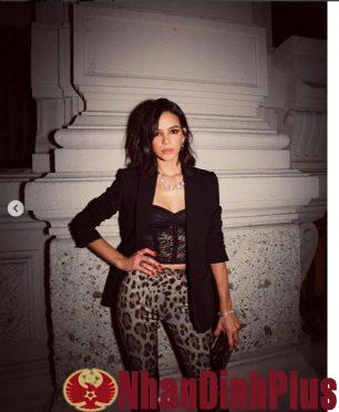 Dự sự kiện thời trang, bạn gái Neymar lộng lẫy như công chúa