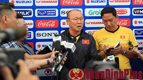 Tin sáng (13.11): HLV Park Hang-seo tìm cách dàn trận để hạ Malaysia